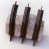 sense titol 22 x 18 x 28 cms Guix i ferro 1999_w98_h98